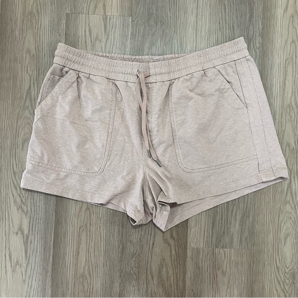 Athleta Farallon Heathered Sweat Shorts Beige Size 22